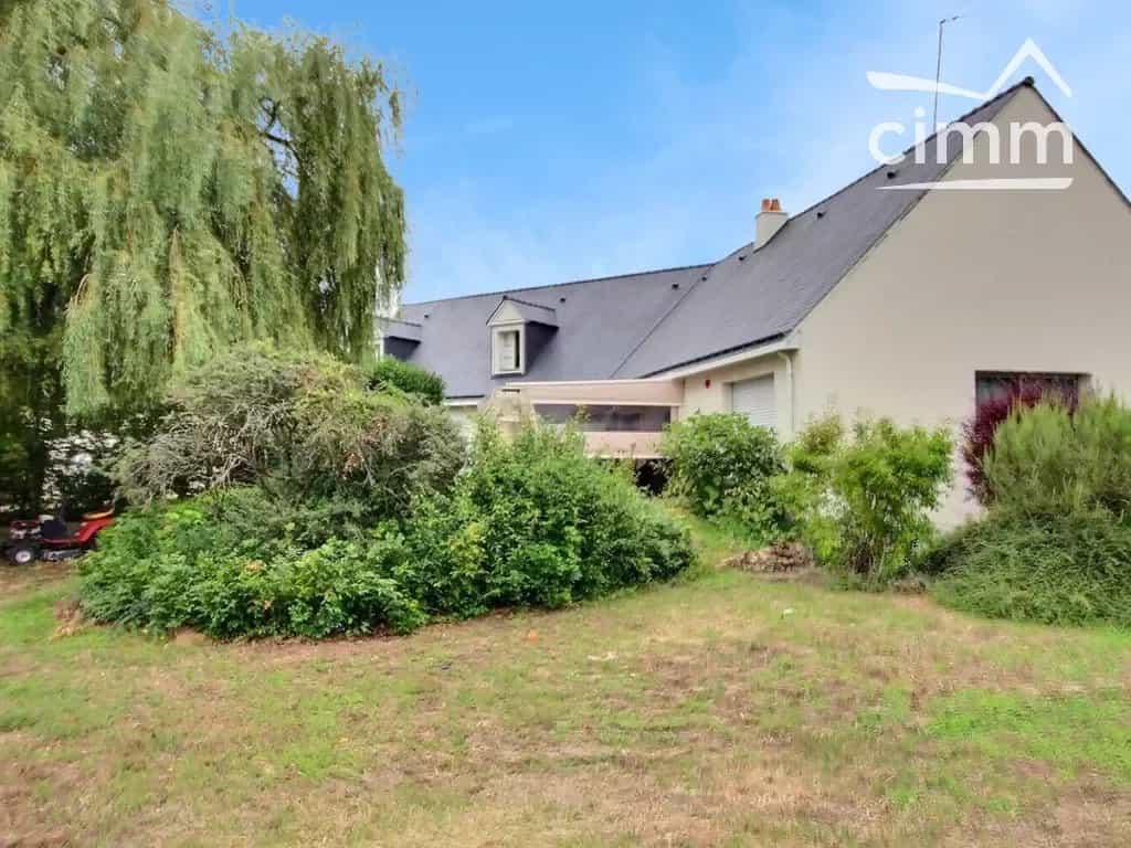 Haus im Artannes-sur-Indre, Centre-Val de Loire 12074023