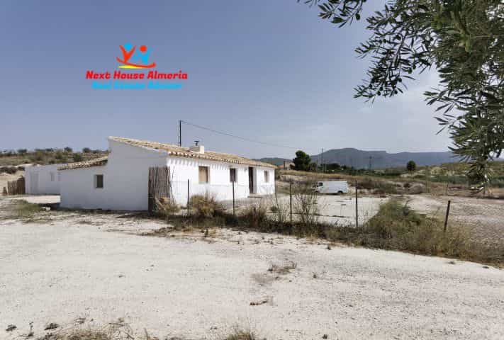 rumah dalam Somontin, Andalusia 12074208