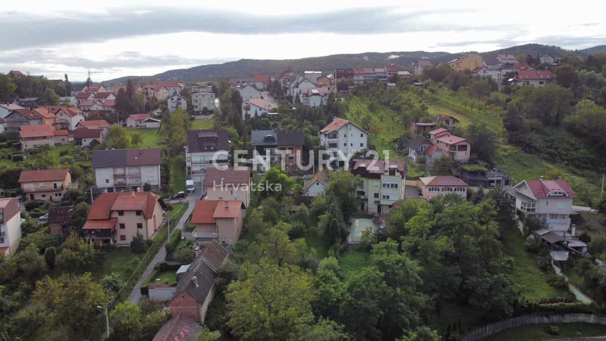 Casa nel Bijenik, Zagreb, Grad 12074273
