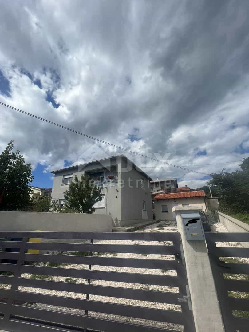 Condominio en Bakar, Primorsko-Goranska Zupanija 12074312