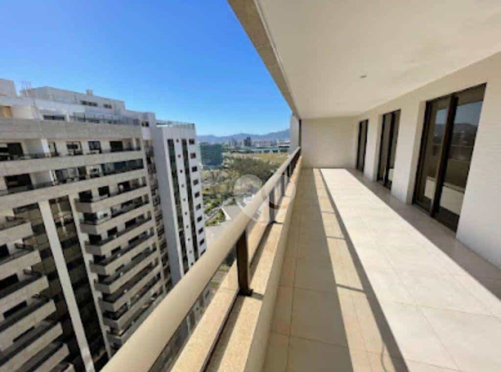 Condominium dans Restinga de Jacarepaguá, Rio de Janeiro 12074548
