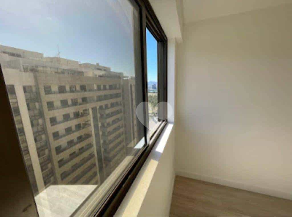 Condominium in , Rio de Janeiro 12074549