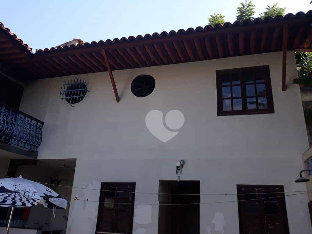 Dom w , Rio de Janeiro 12074550