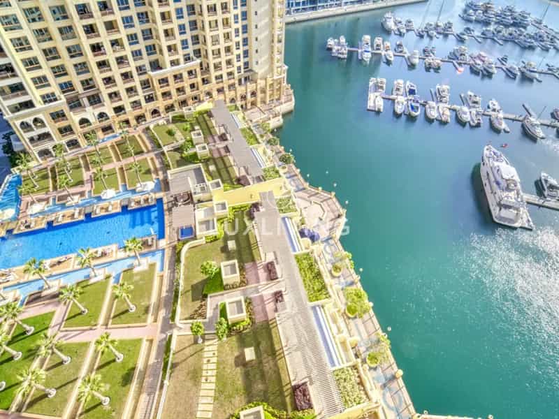 Condominium in Dubai, Dubayy 12074633