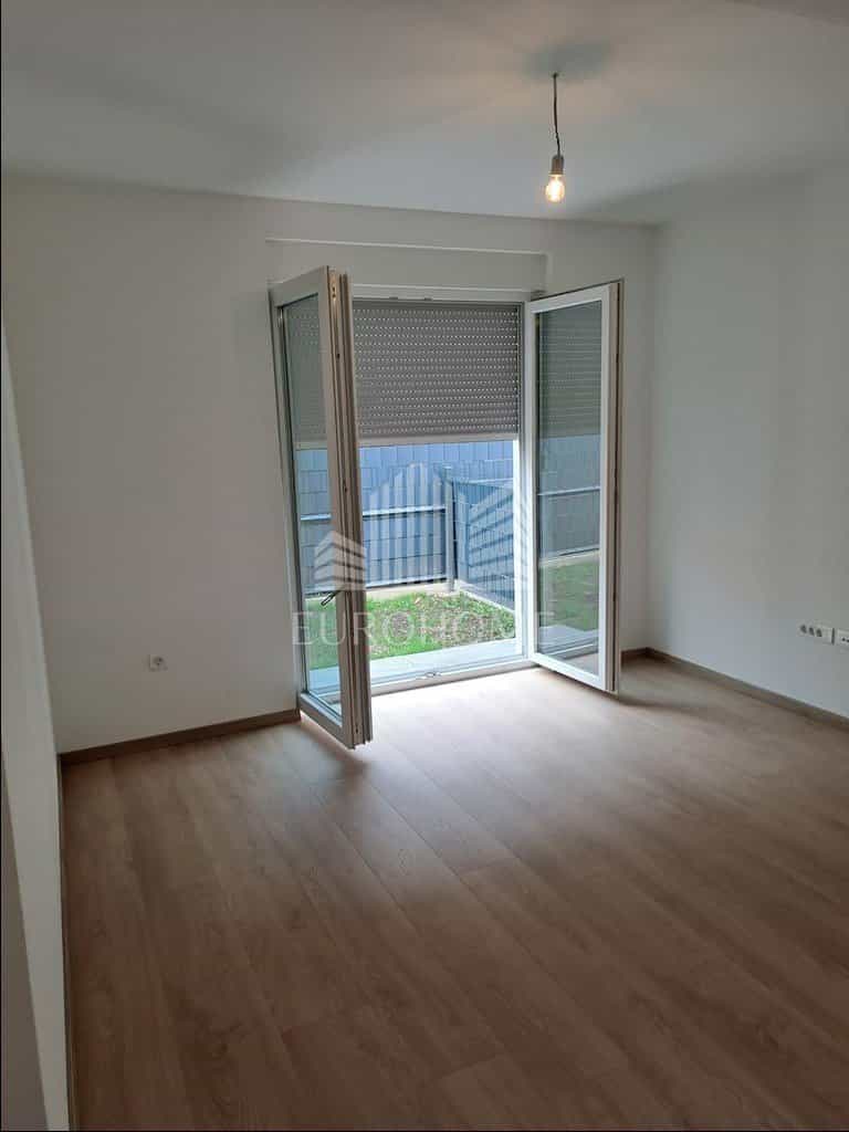 Condominium in Vrapce, Zagreb, grad 12074635
