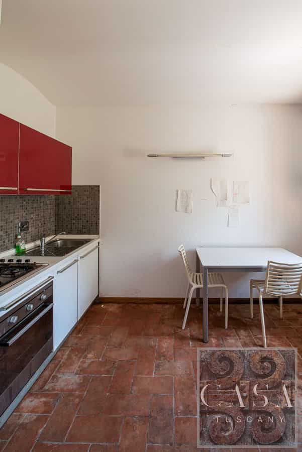 Haus im Spoleto, Umbria 12075322