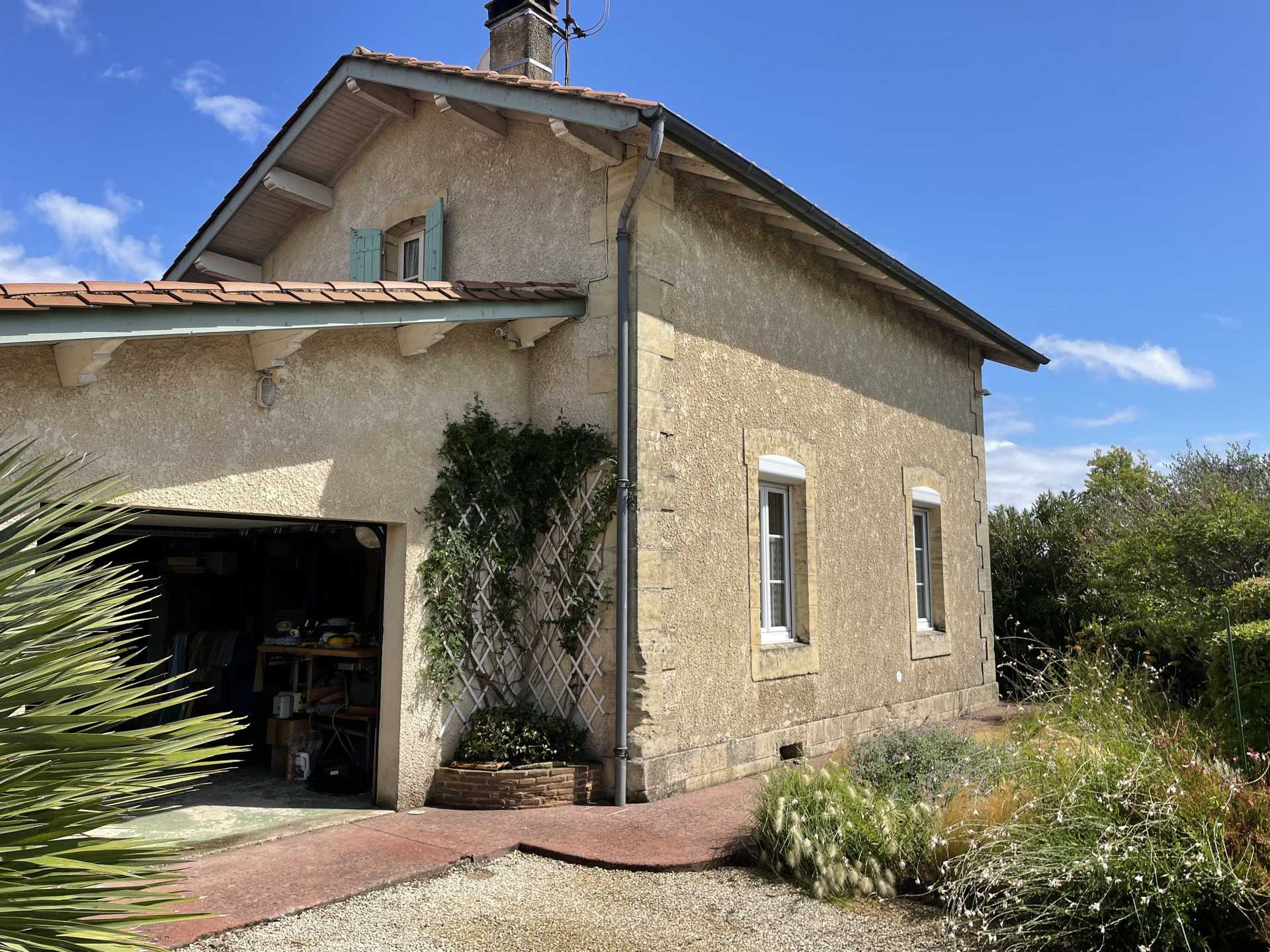House in Bergerac, Nouvelle-Aquitaine 12075403