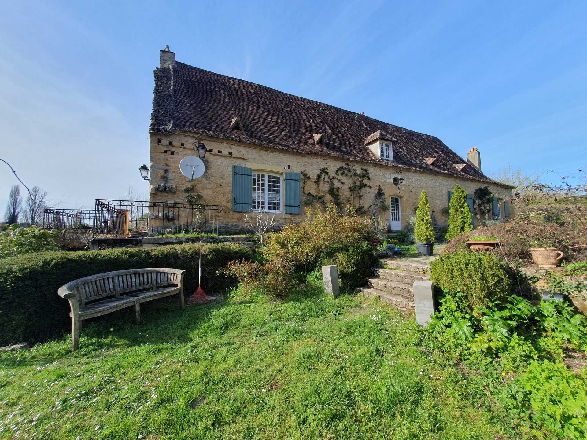 Rumah di Lalinde, Nouvelle-Aquitaine 12075441