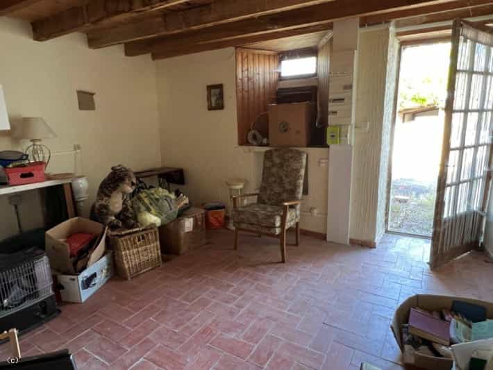 House in Mansle, Nouvelle-Aquitaine 12075481