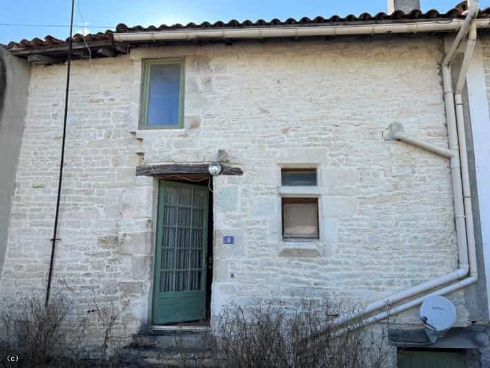 House in Mansle, Nouvelle-Aquitaine 12075481