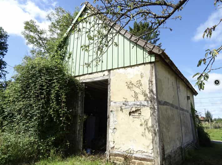 жилой дом в Le Mesnil-Adelée, Normandie 12075488