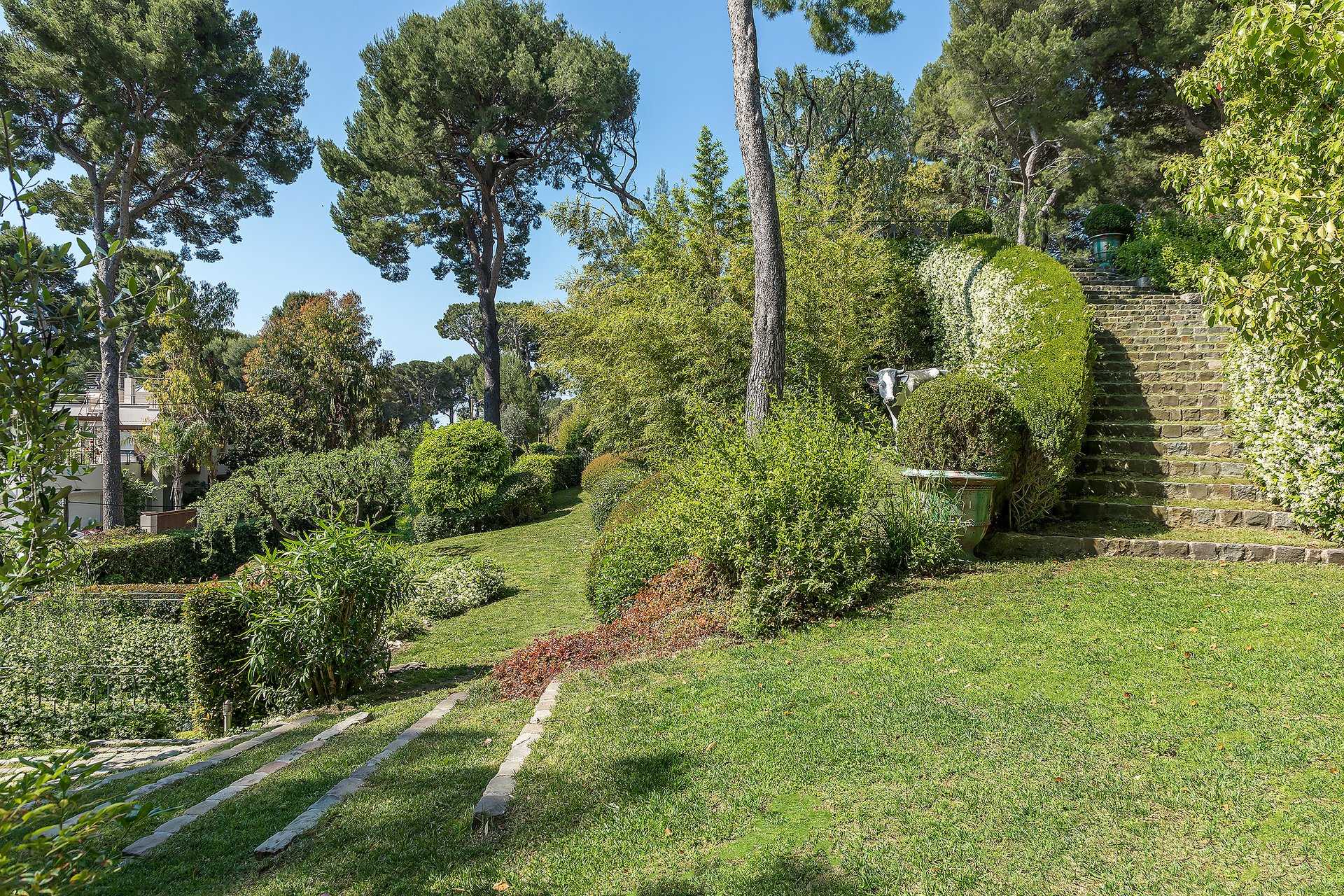 Будинок в Antibes, Provence-Alpes-Côte d'Azur 12075526