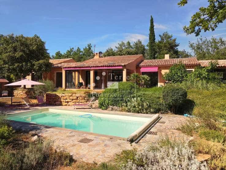 房子 在 Regusse, Provence-Alpes-Cote d'Azur 12076283