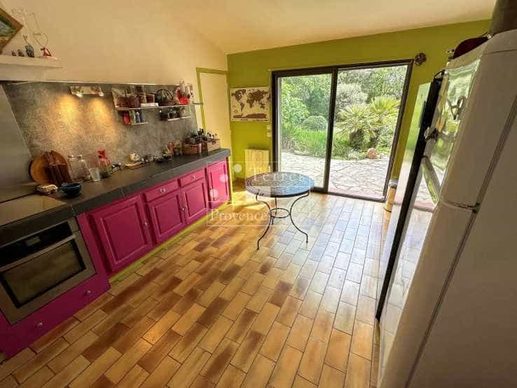 House in Regusse, Provence-Alpes-Cote d'Azur 12076283