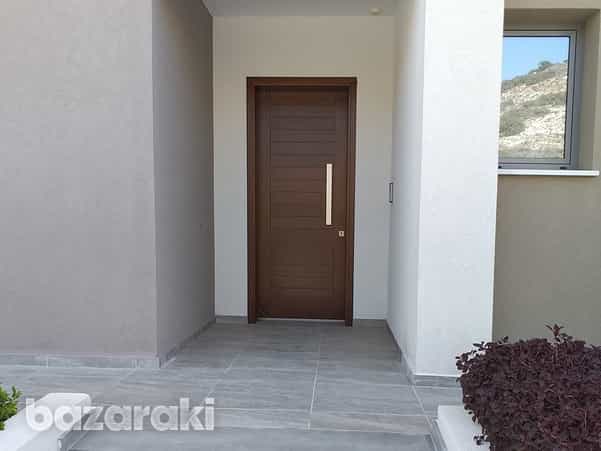 House in Agios Tychon, Larnaka 12076744