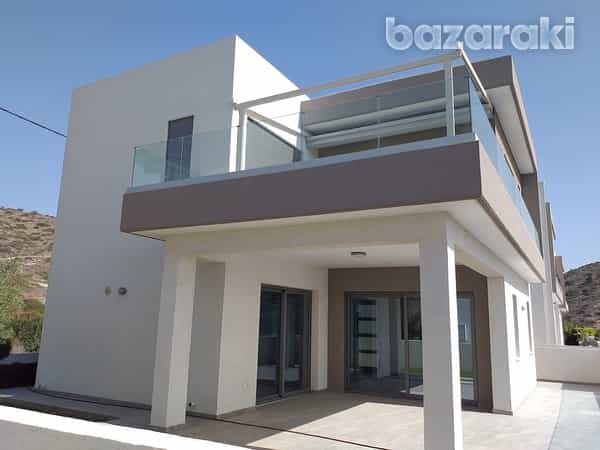 Huis in Agios Tychon, Larnaca 12076744
