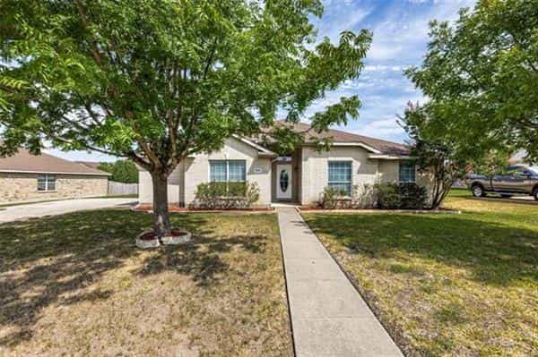 House in Forney, Texas 12076855