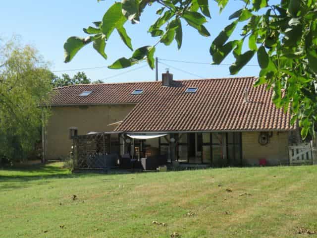 Будинок в Bézues-Bajon, Occitanie 12078066