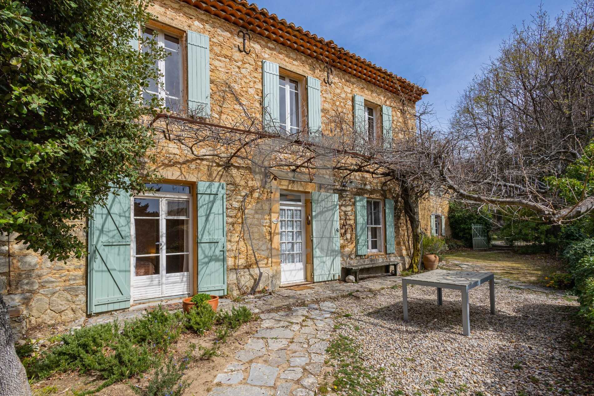 rumah dalam Bedoin, Provence-Alpes-Côte d'Azur 12078136
