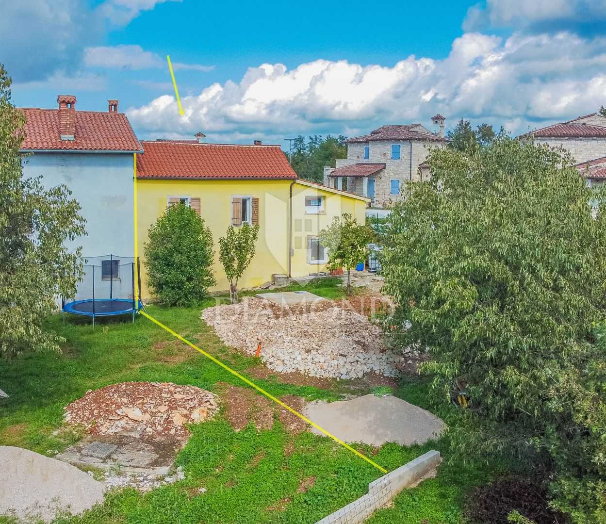 casa en Groznjan, Istarska Županija 12080131
