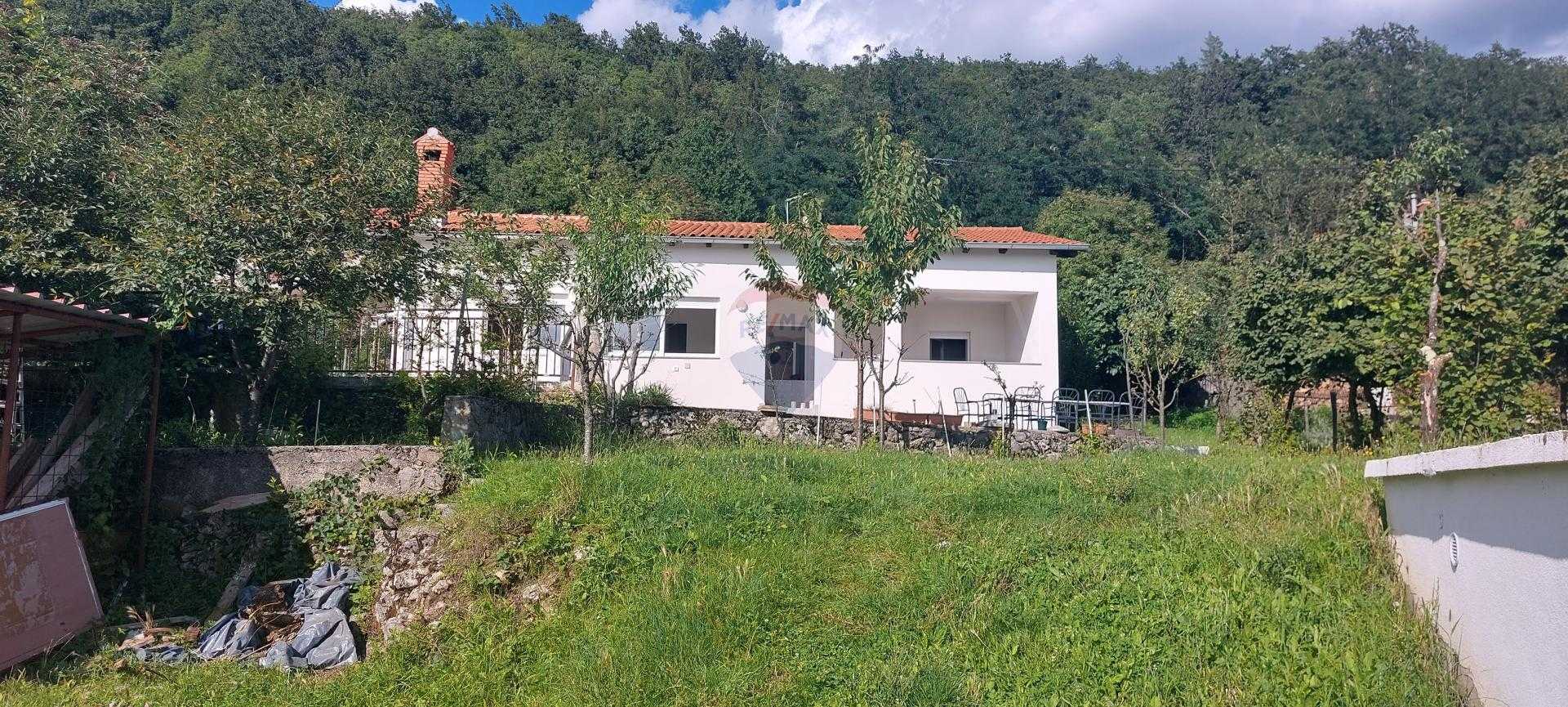 σπίτι σε Κλάνα, Primorsko-Goranska Zupanija 12080314