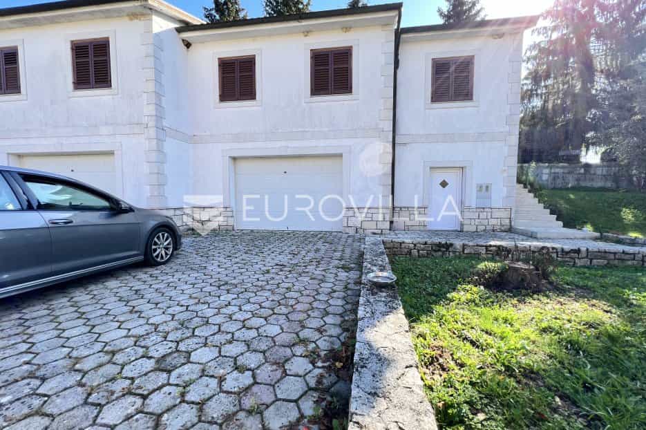 Dom w Cerovlje, Istarska Zupanija 12081162