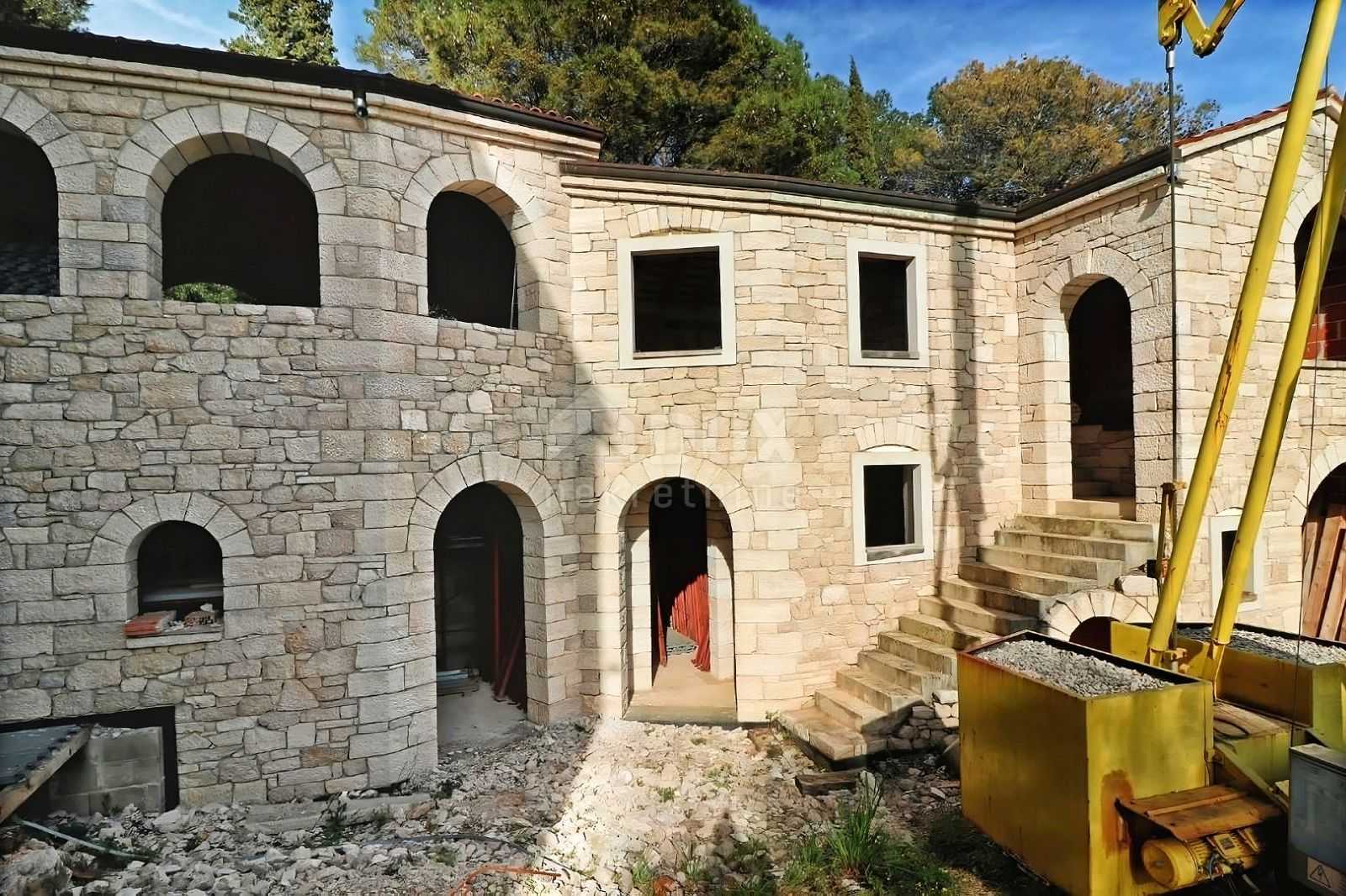 σπίτι σε Rovinj, Istria County 12081194