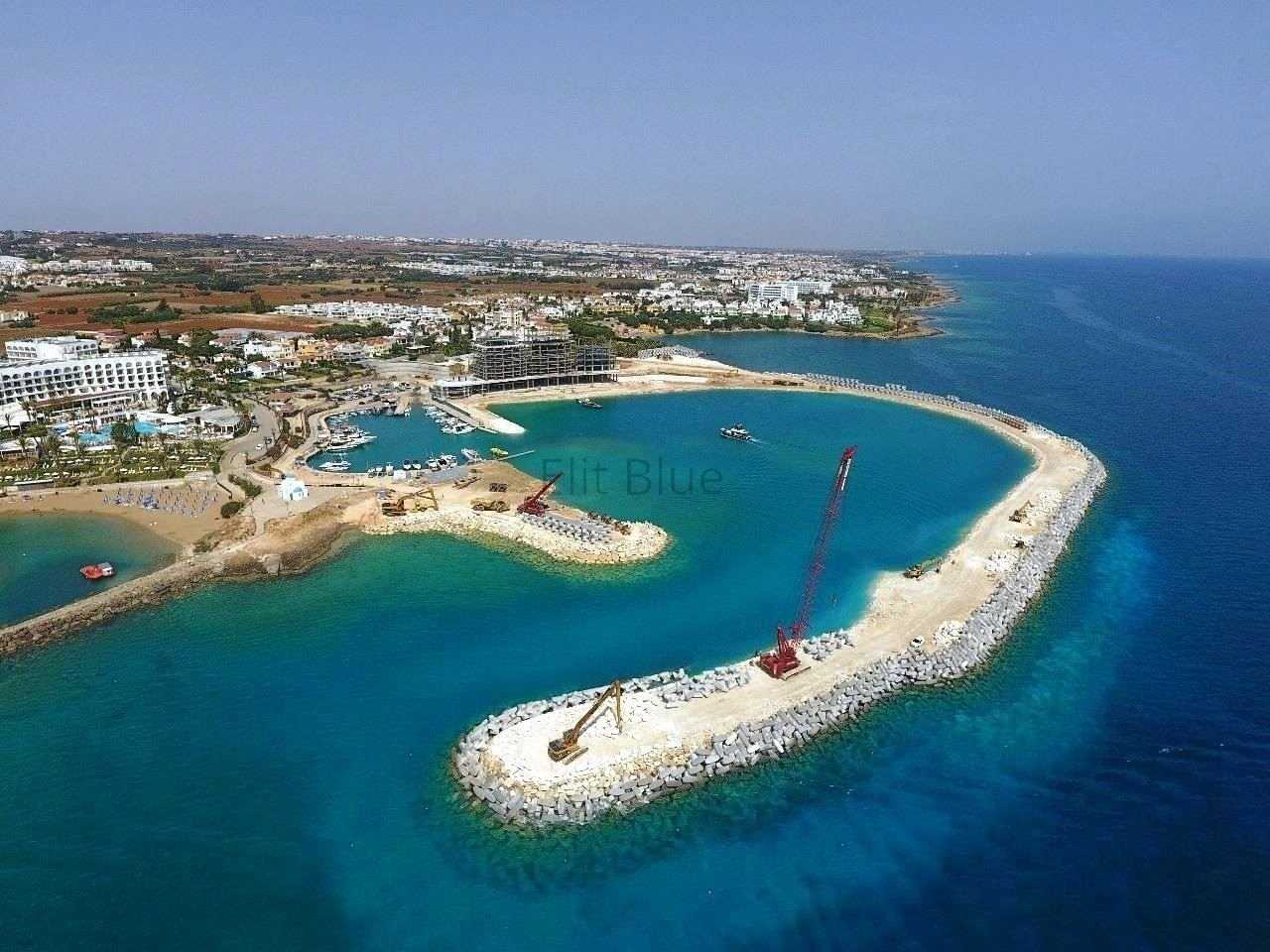 קוֹנדוֹמִינִיוֹן ב Pernera, Famagusta 12081318