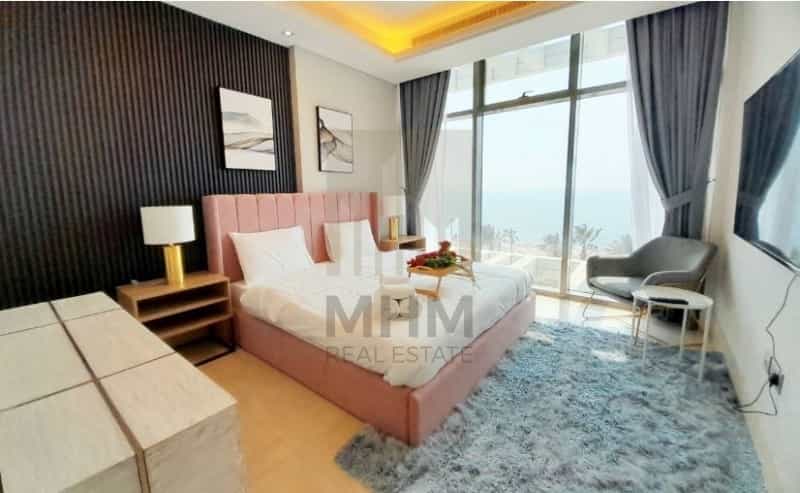 Condominium in Dubai, Dubayy 12081383