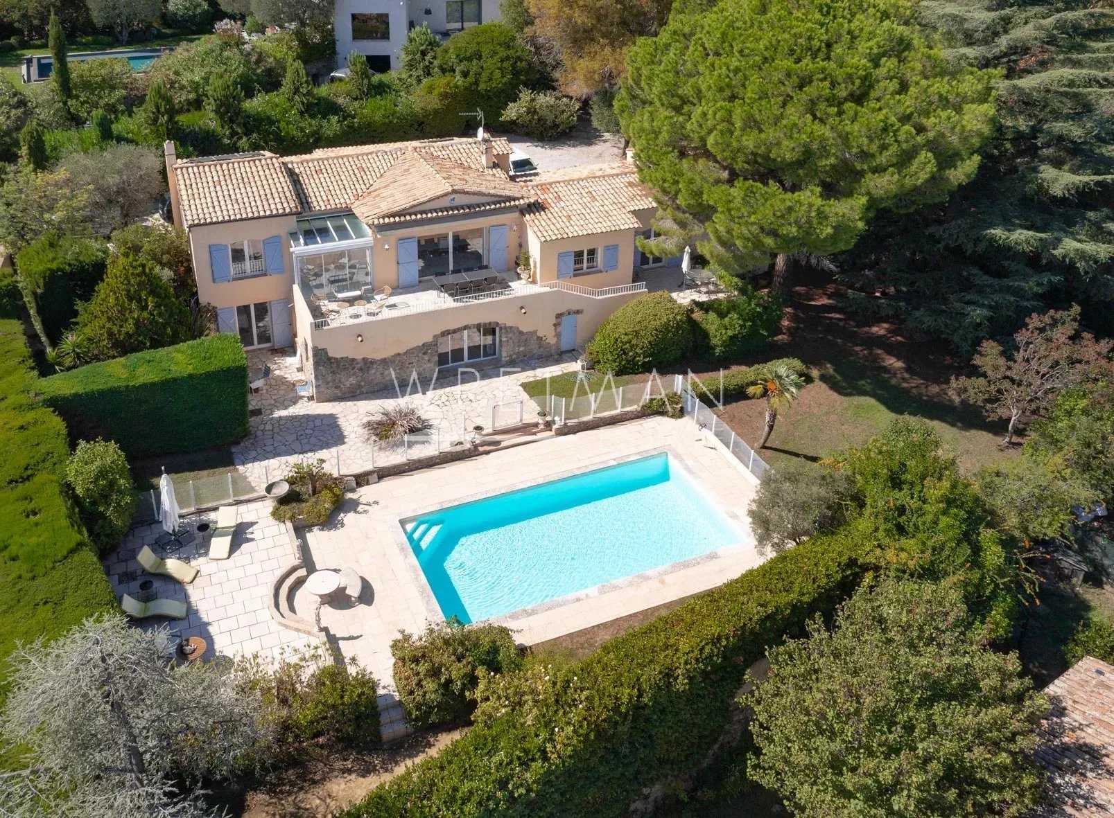 casa no Mazan, Provence-Alpes-Cote d'Azur 12082134
