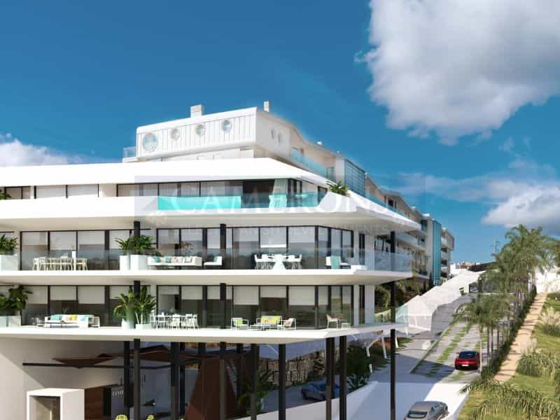 Condominium dans Benalmadena, Andalusia 12082268