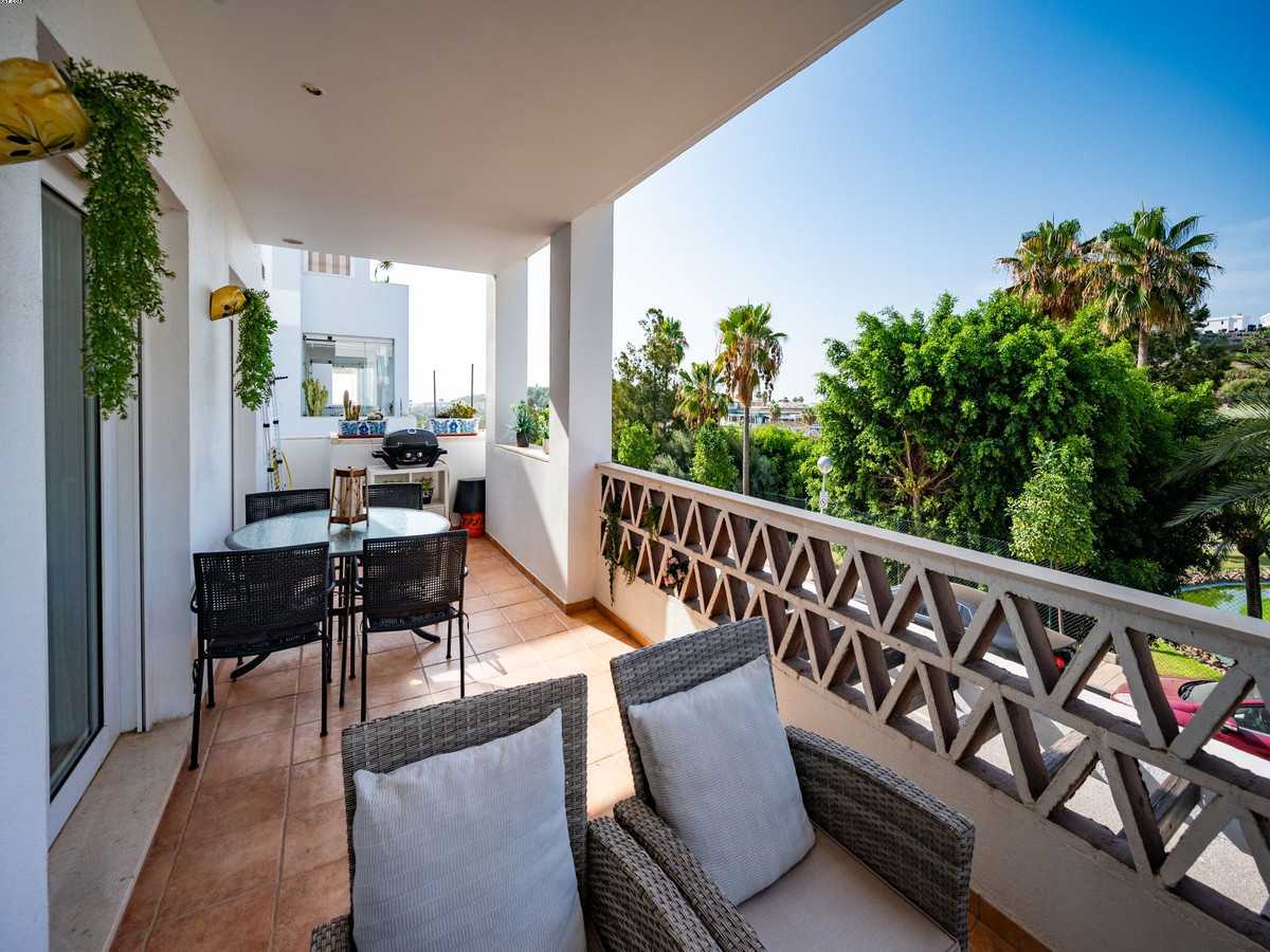 Condominium in Malaga, Andalusia 12082458