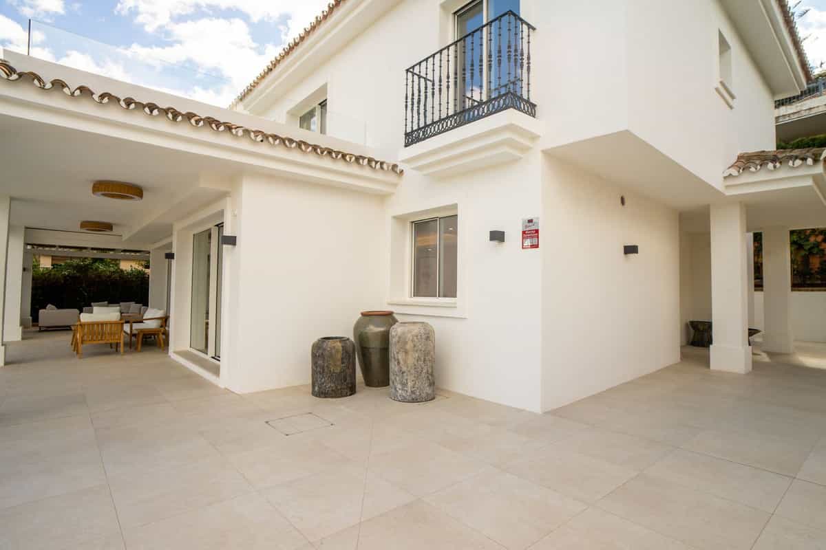 房子 在 Marbella, Andalucía 12082648