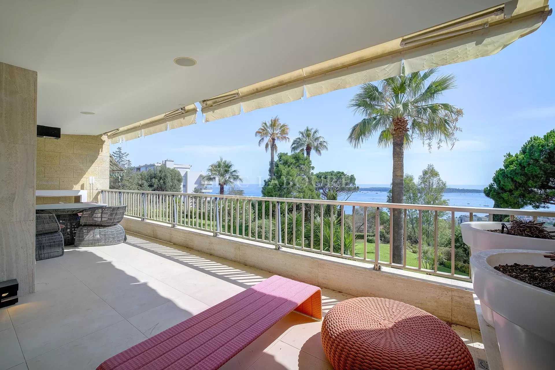 Residencial en Cannes, Alpes-Maritimes 12083450