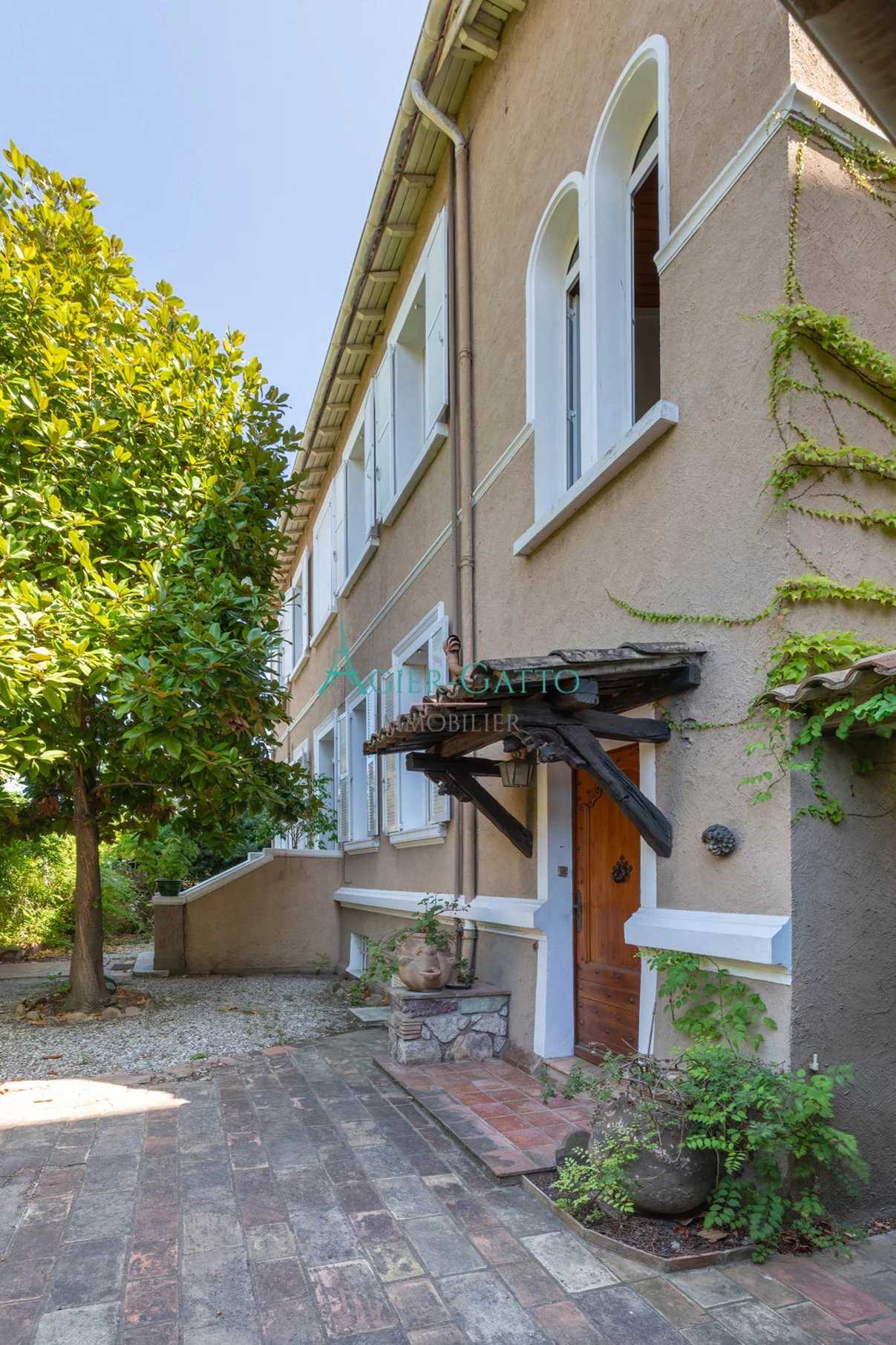 房子 在 戛納, 普羅旺斯-阿爾卑斯-藍色海岸 12083796