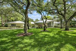 Condominium in Pinecrest, Florida 12083972