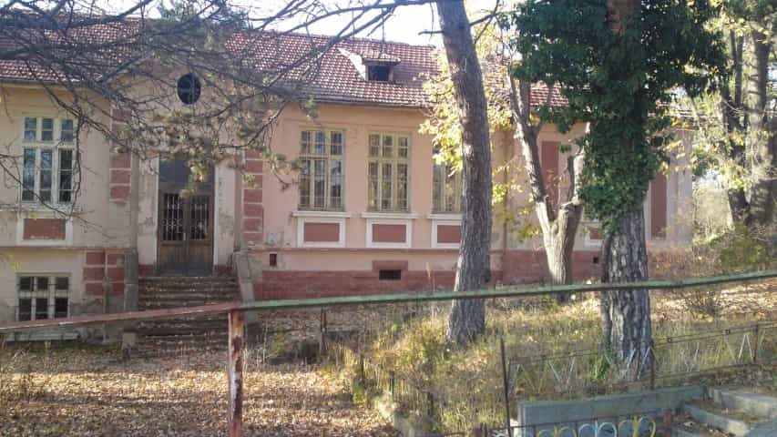 मकान में Chepintsi, ulitsa "Dolets" 12084110