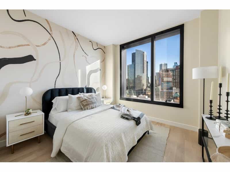 Condominium in Manhattan, New York 12084387