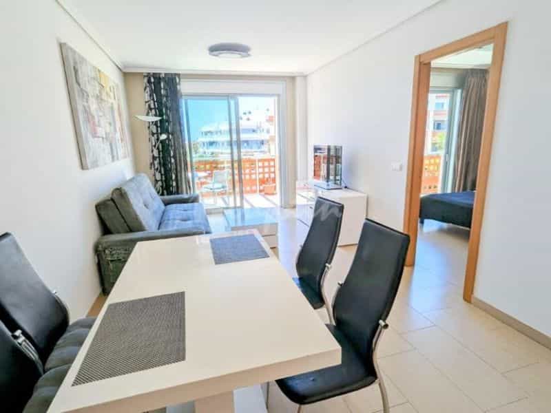 Condominium in El Medano, Canary Islands 12085027