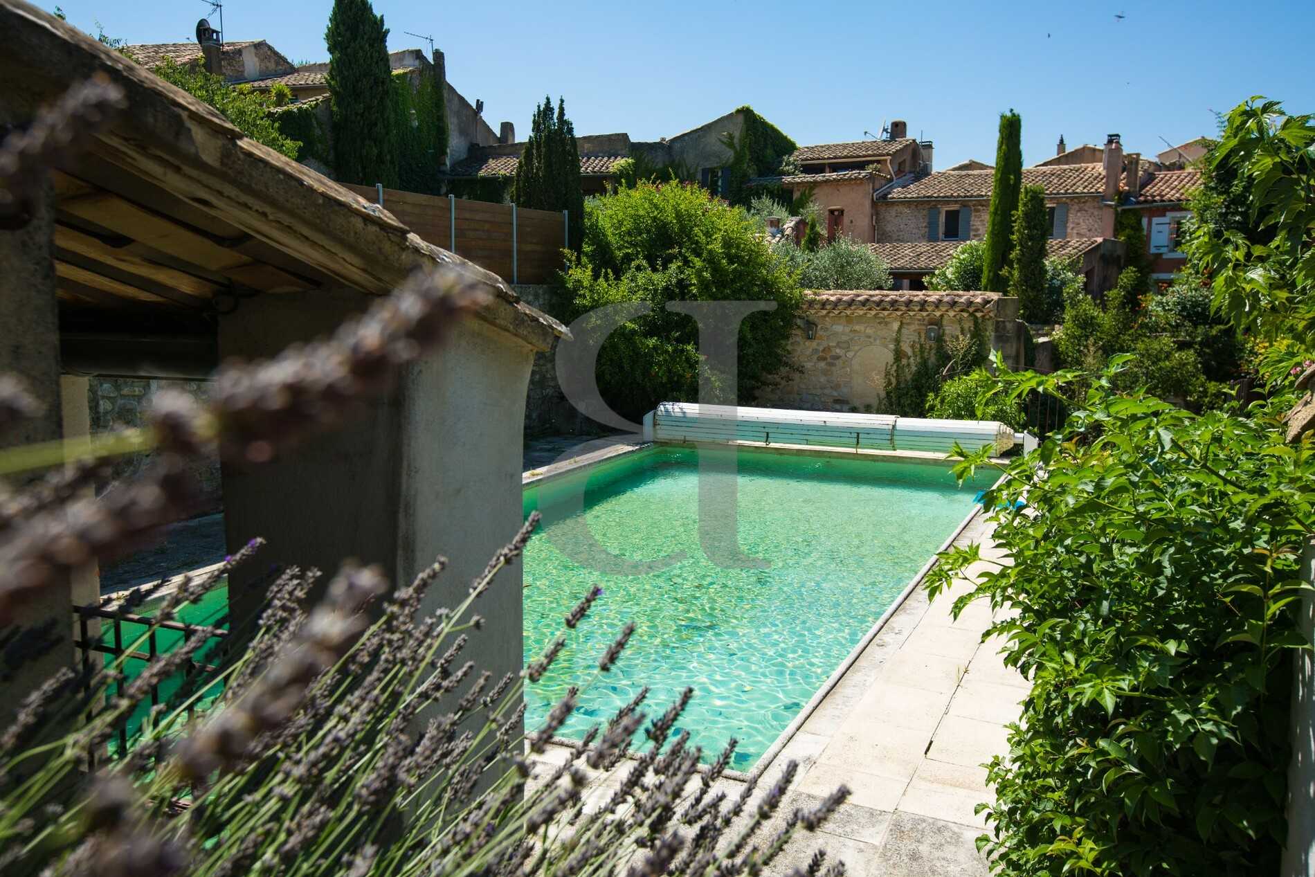 жилой дом в Roaix, Provence-Alpes-Cote d'Azur 12085124