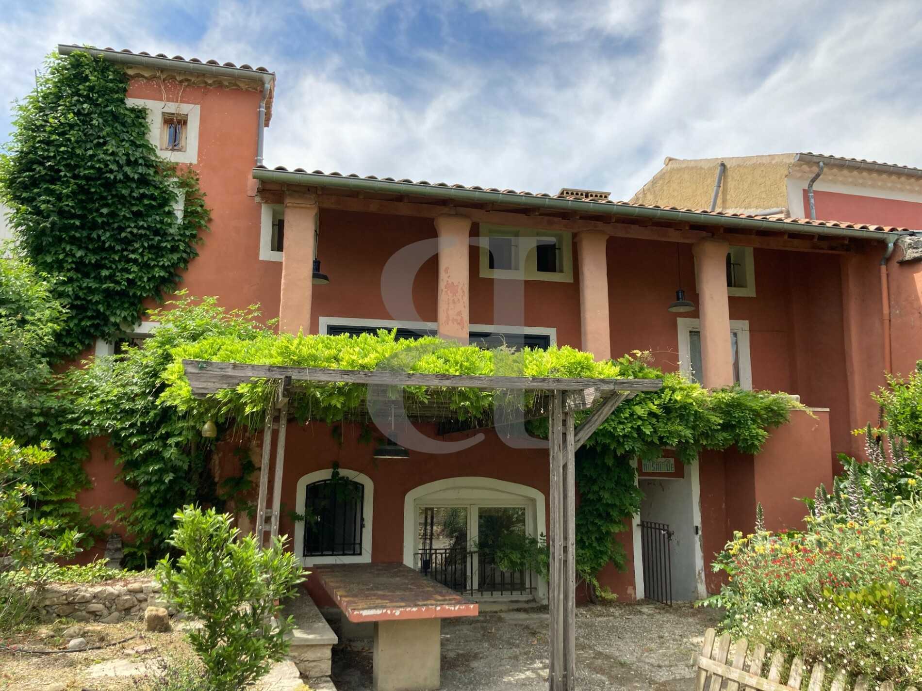 σπίτι σε Roaix, Provence-Alpes-Côte d'Azur 12085124