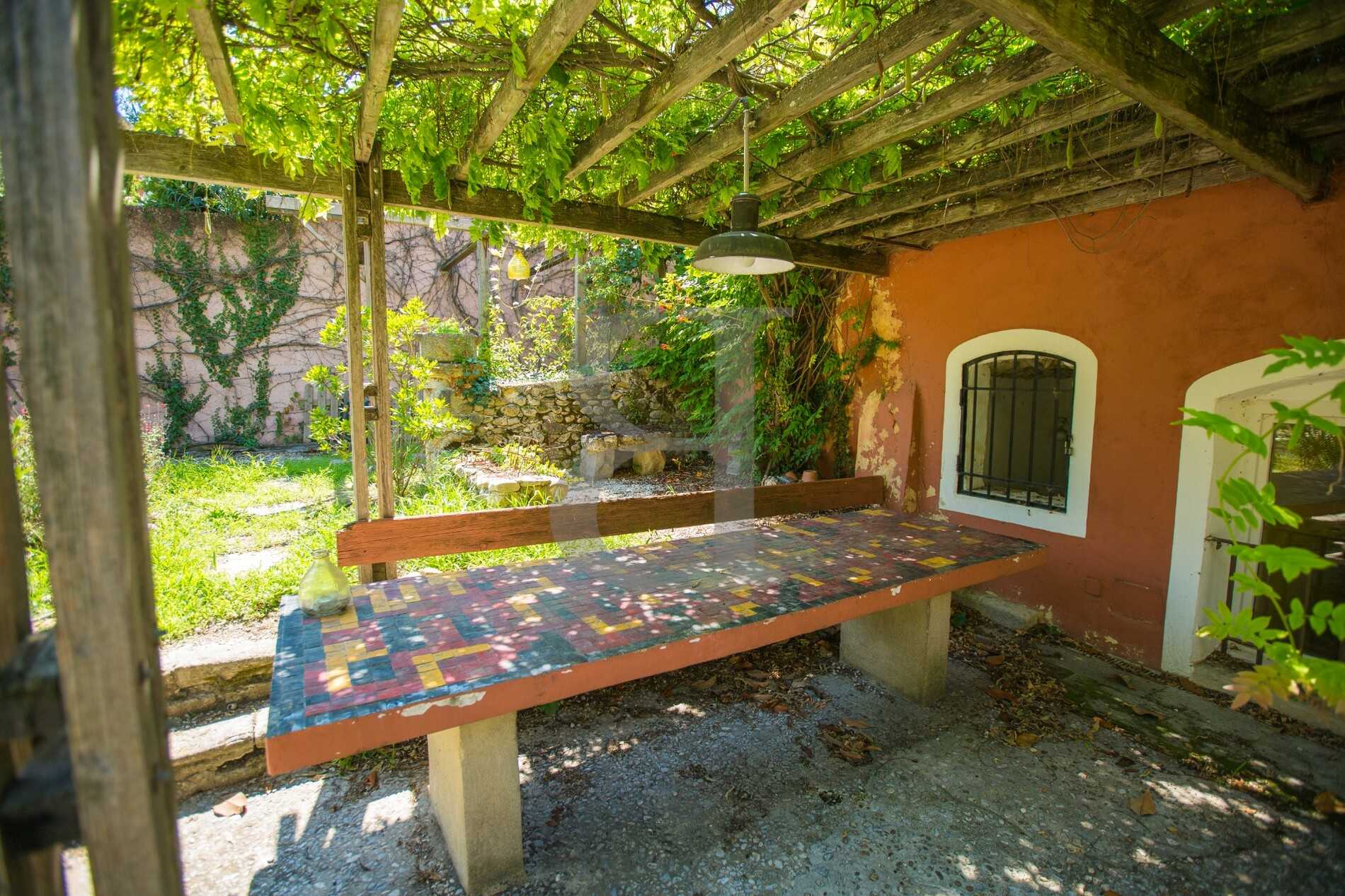σπίτι σε Roaix, Provence-Alpes-Côte d'Azur 12085124