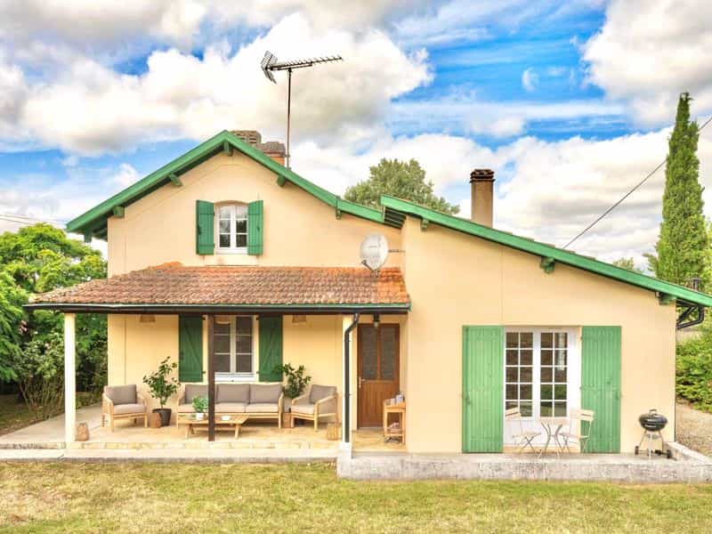 Huis in La Sauvetat-du-Dropt, Nouvelle-Aquitanië 12085981