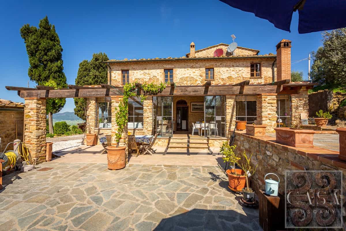 rumah dalam Volterra, Tuscany 12085988