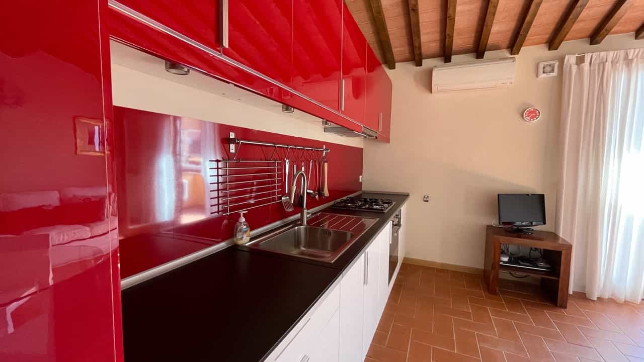 Condominium in Orciatico, Tuscany 12085992