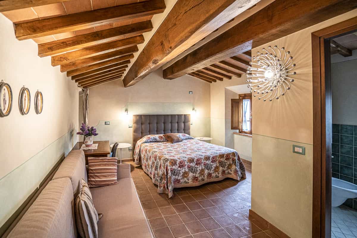 公寓 在 San Gimignano, Tuscany 12085997