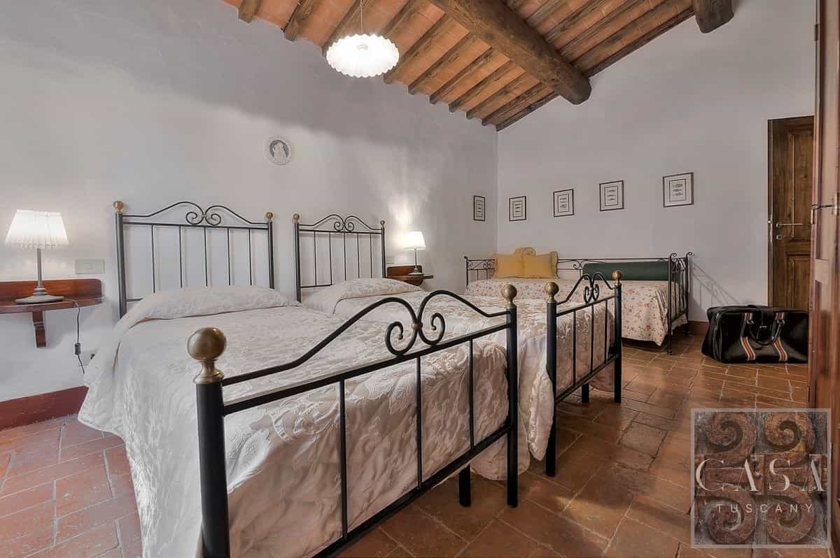 Condominium dans Castelfalfi, Toscana 12086003