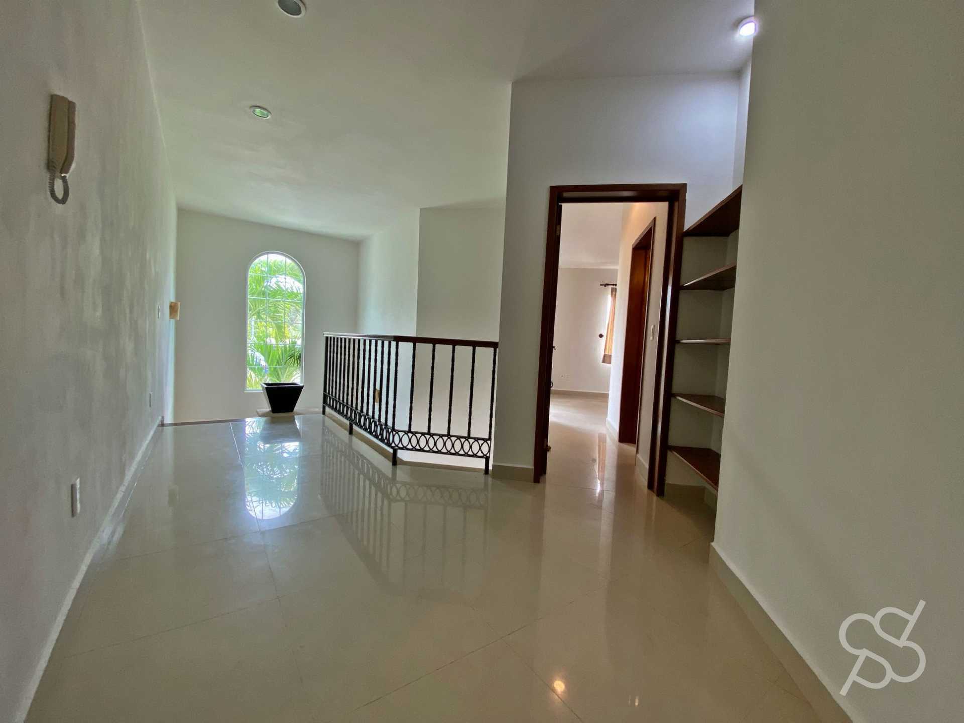 House in Cancun, Quintana Roo 12086123