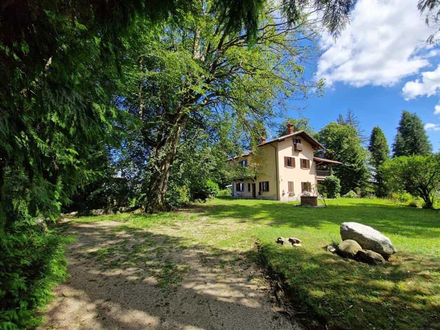 House in Gignese, Piedmont 12086349