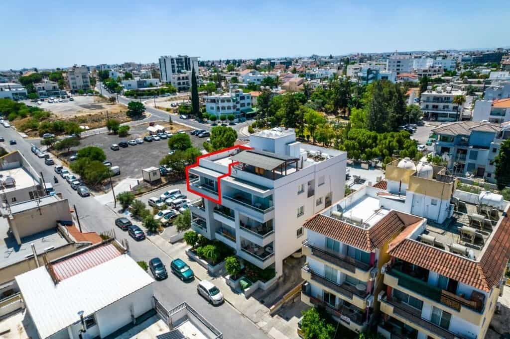 公寓 在 Nicosia, Nicosia 12086544